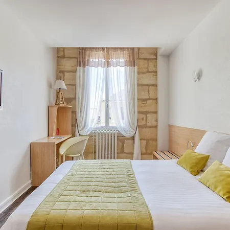 호텔 Logis Hotel - Hotel Des Voyageurs